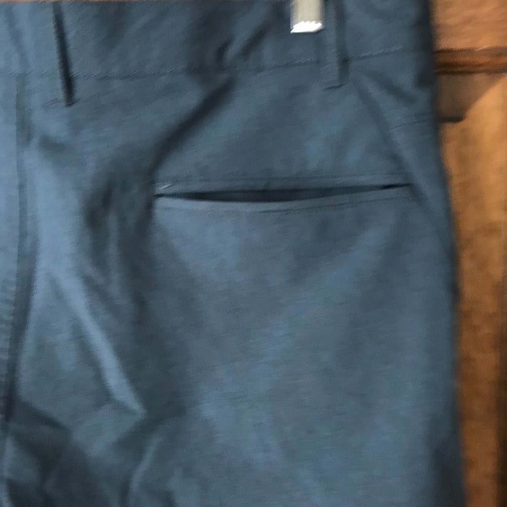 Kenneth Cole Flat Front Blue Heather Lightweight Tech Shorts Size 36 - Picture 8 of 11